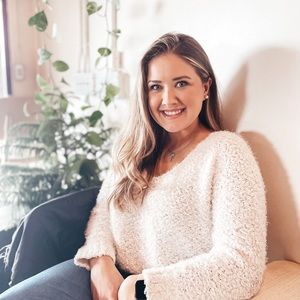 Meet your Posher, Olivia